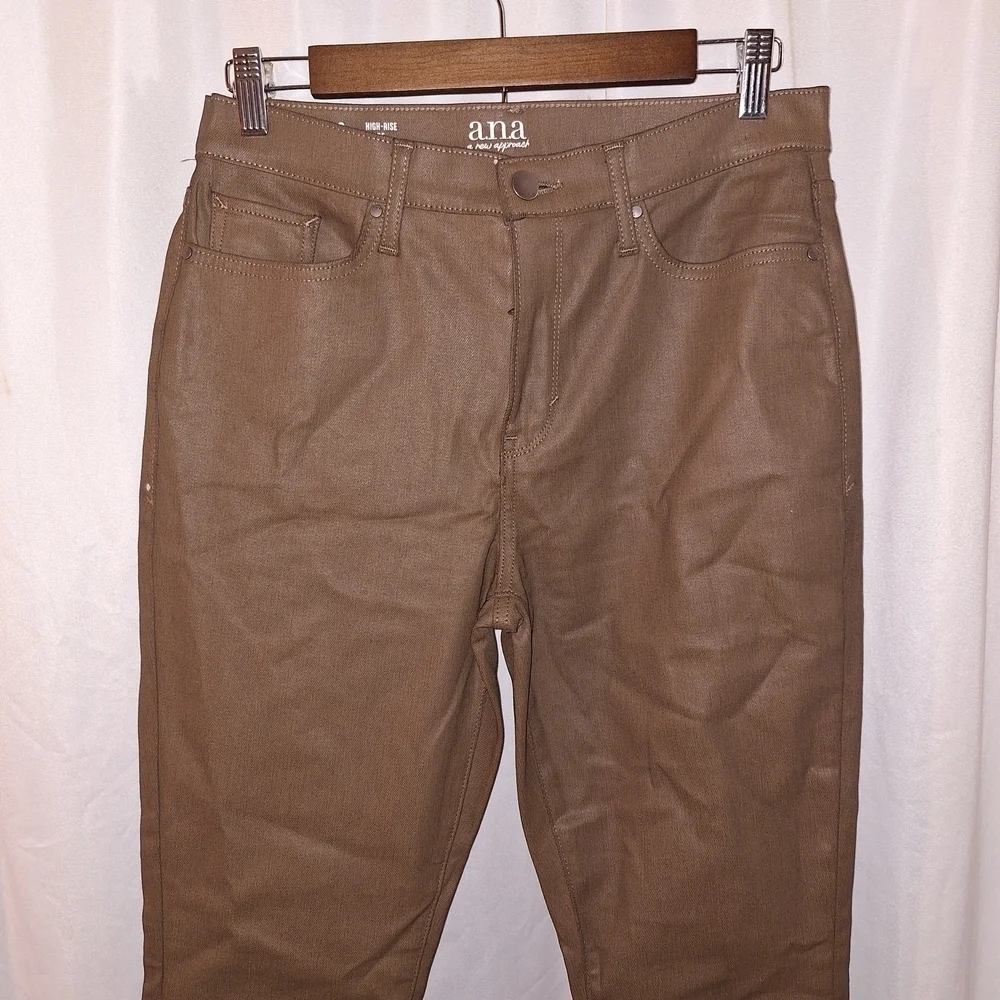 a.n.a High-Rise Flare Pants in Brown